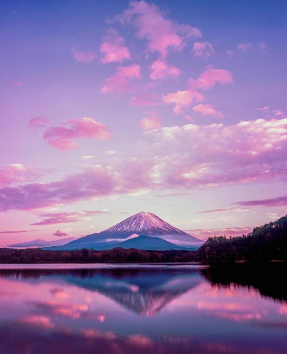 Lake Shoji | Graflex Speedgraphic 2X3 | SchneiderAngulon 90mm F/6.8 | Fuji Velvia 100