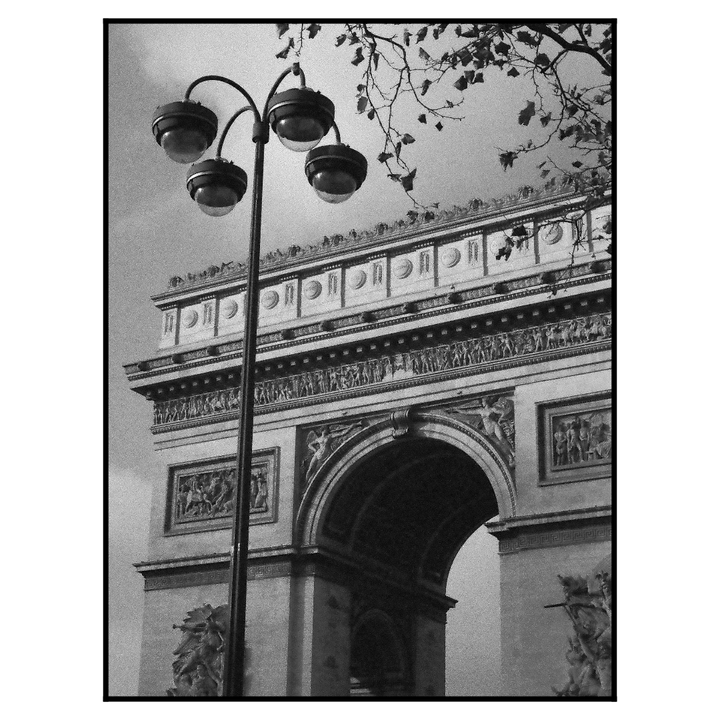 Paris / Canon New F-1 / 50mm f1.4 / Ilford Delta 3200