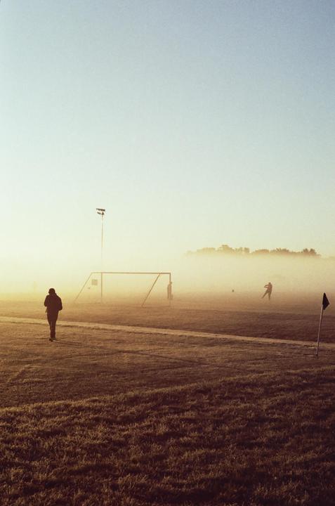 My favorite fog shots. Sunrise, Pentax ME super + 50mm amc pentax, fuji color 200.