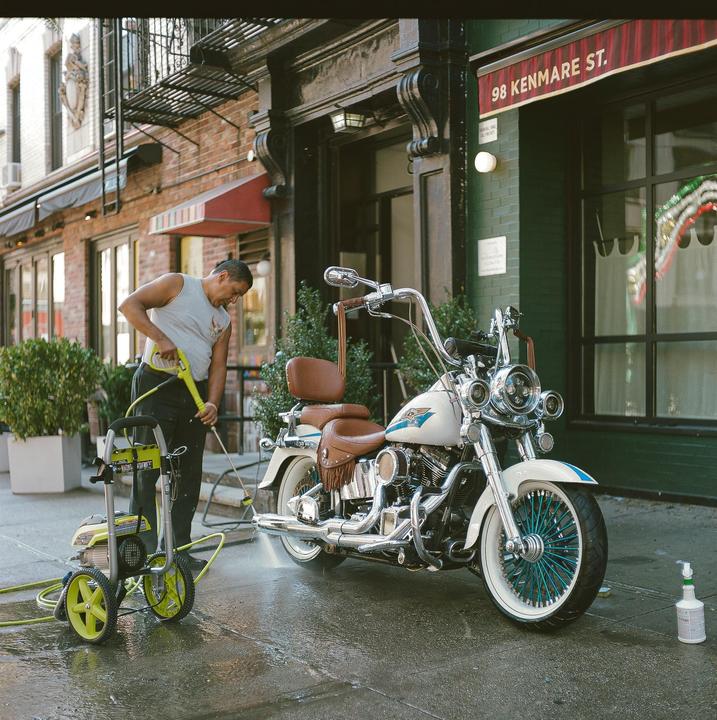 September in NYC - Mamiya C330 / 80mm 2.8 - Portra 400