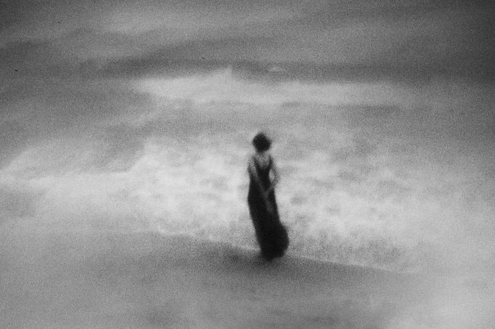it’s strange to be here, the mystery never leaves you / Nikon Fm2, 28mm, Tri-x 400