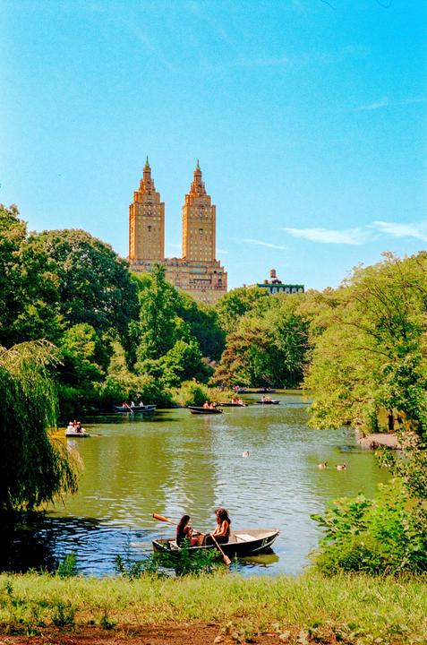 Summer Days in New York [Portra 400 | Leica M6 | 35mm & 50mm Summicron]