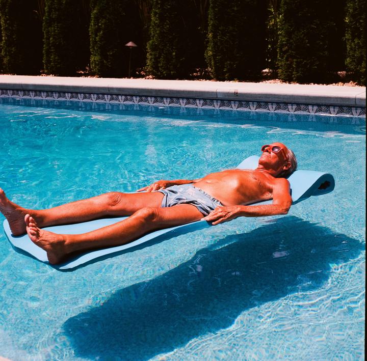 Pool Day | Hasselblad 501c, Ektar 100 |