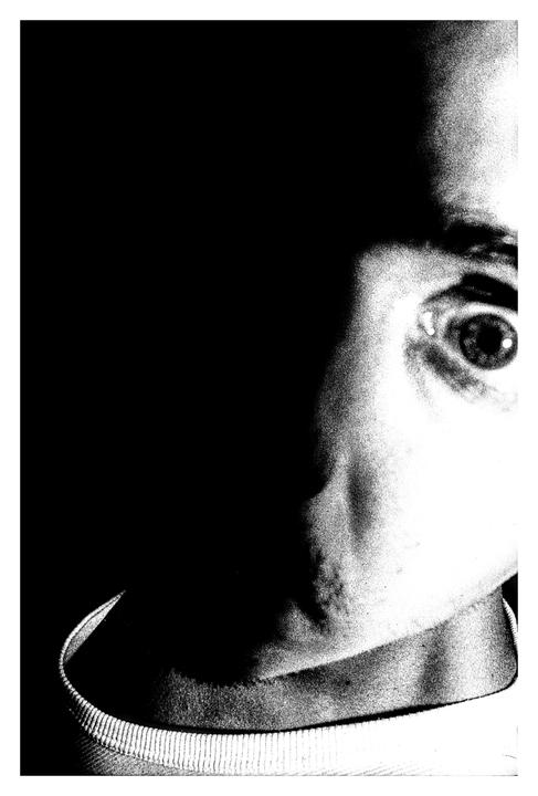 Selfportrait, LeicaM5, colorskopar35mm, Cheap black and white film