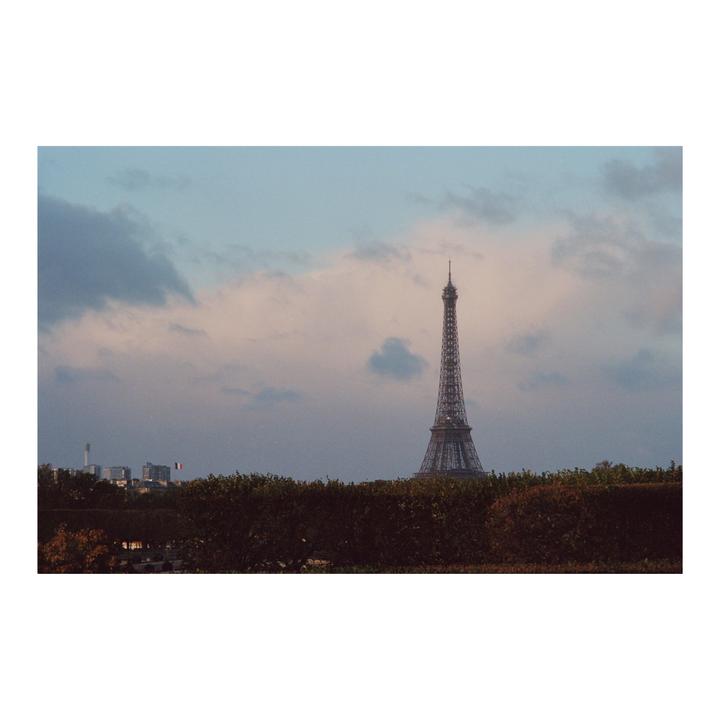 First time in Paris - Minolta freedom zoom 115, Portra 800
