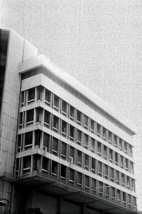 Newbie here, are these scans normal ? I gave the lab 10 dollars for one bw film (ilford fp4) shot with zenit em