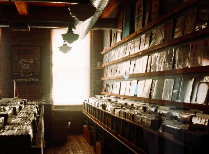 Mill No. 5 Vinyl Store Mamiya 645J | 80MM f/2.8 | Portra 400