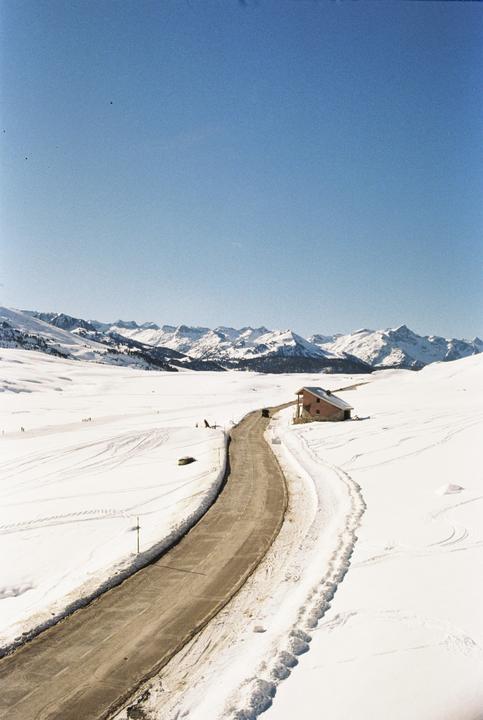 Snow season is about to start (Nikon F3, 35mm / Portra400)