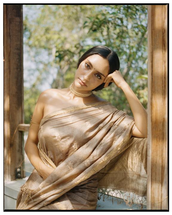 Urmi [Mamiya RB67, 90mm 3.8, Gold 200]