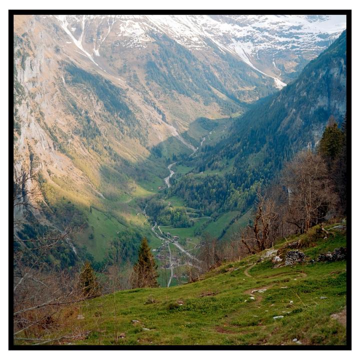 gimmelwald [hasselblad 500cm, kodak portra 400]