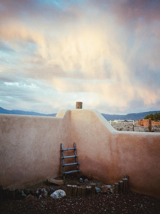 Monsoon Sky [Leica MP, Summicron 40-C, Tele Elmarit 90, Ultramax 400]