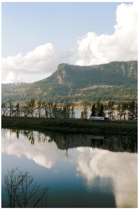 Oh, Portland. [Maxxum 5, 50mm, Gold 200]