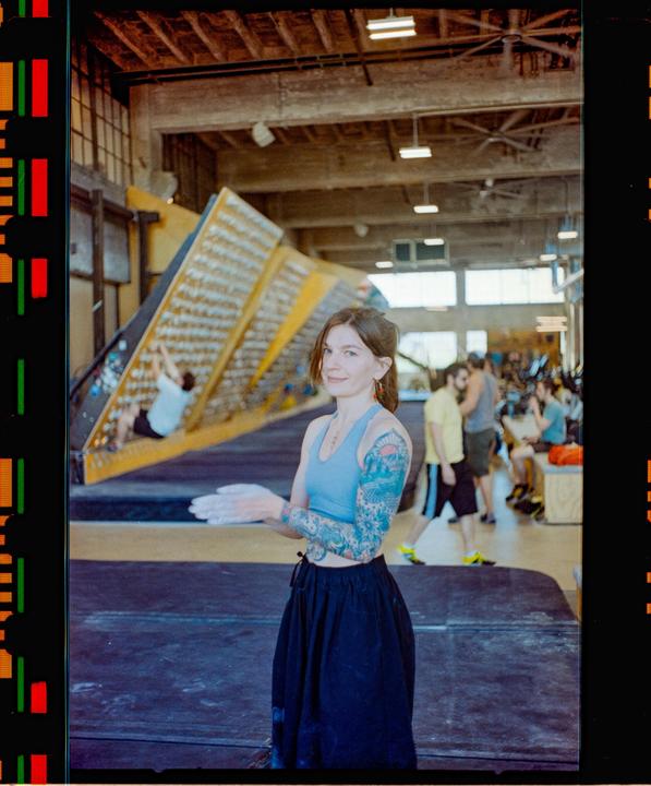 Kilter Fun [ Konica C35 FD - 38mm 1.8 - Fujicolor 100 ]