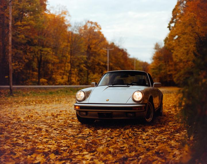 Porsches 1988 on a pentax 67II, cinestill 400d