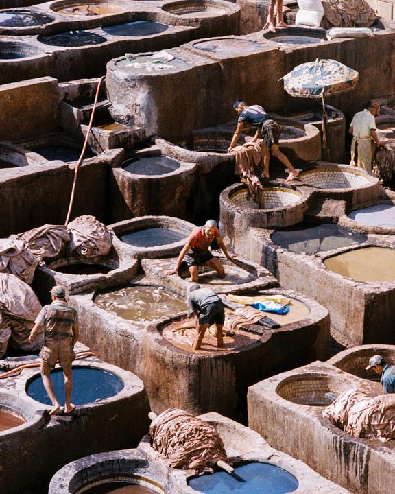 Chouara Tannery (Contax G1, Sonnar 90mm, Portra 400)