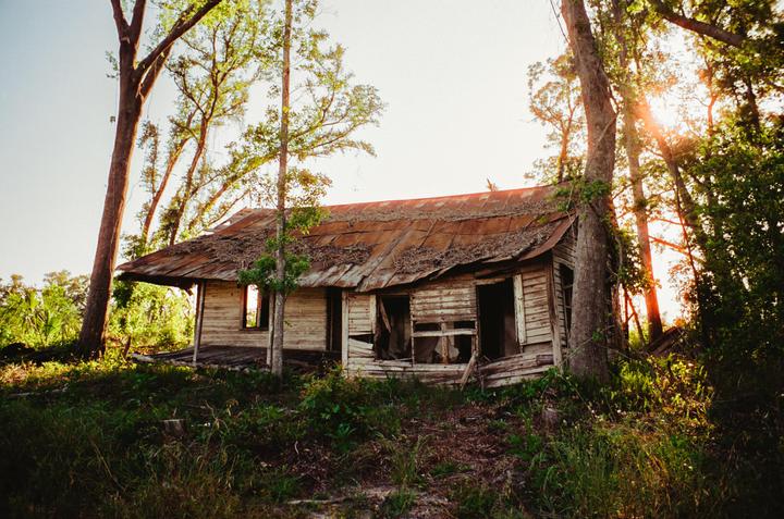 small town, Florida [Canon Rebel G, 50mm f/1.4, Cinestill 400D]