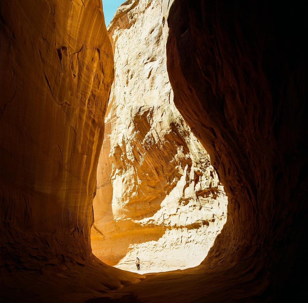 Canyon hiking w/ my parents (Hasselblad 500c, 50mm f/4, Gold 200), shot on hasselblad 500c with kodak gold 200
