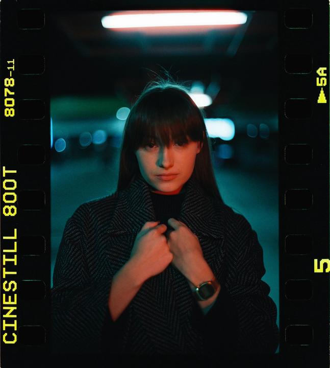 Contax Aria, Zeiss 50mm f1.4, Cinestill 800T