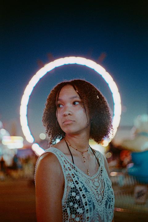 First time shooting portraits in low light with Ultramax, it did not disappoint. [Canon EOS-3, Zeiss Distagon 35mm f2 ZE, Kodak Ultramax 400]