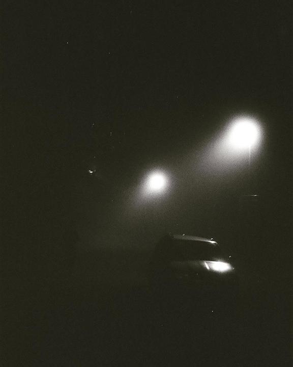 Midnight walk (Minolta X700, 50mm, Fomapan 400)