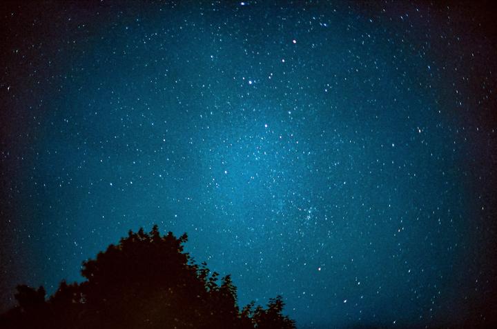 2am in the middle of nowhere with my favorite camera. My second attempt ever at Astrophotography on film 🌌