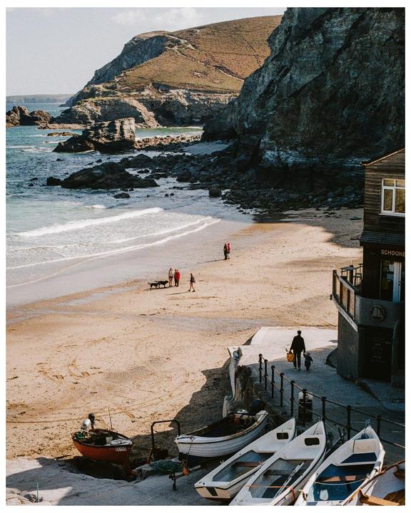 Favourite shots from 2025 📷 Shot on multiple film stocks, using my Canon F-1 & AE-1