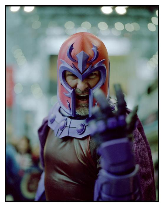 NY ComicCon ‘23 [Mamiya RZ67, 110mm f2.8, Cinestill800T]
