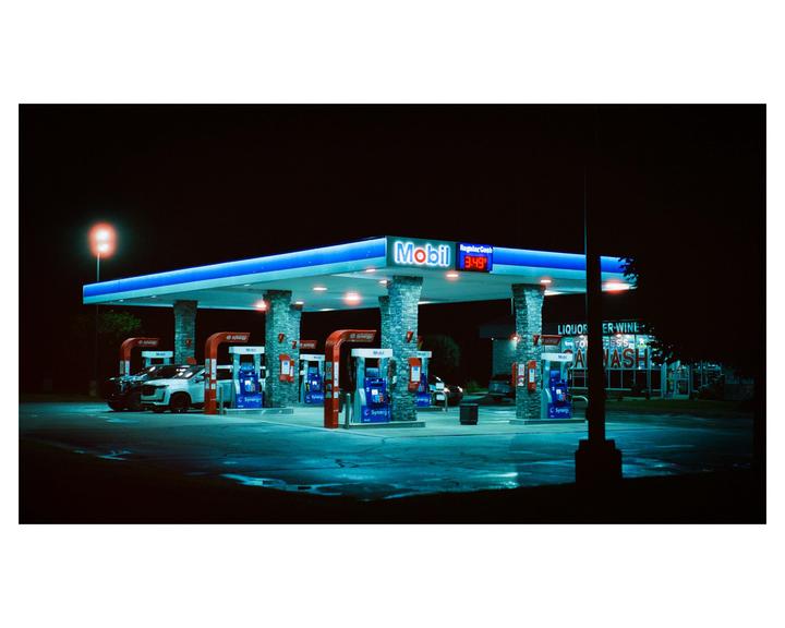 suburbia nights [645 Pro / Cinestill 800T]