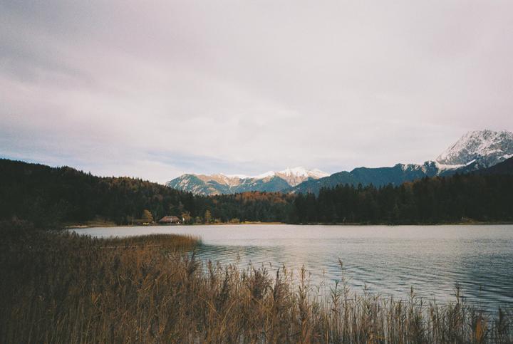 Really pleased with this shot I took while hiking (Canon AE-1, 50mm f1.8, Vision3 250D)