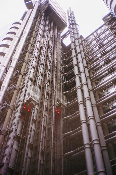 Going up? | Canon F-1 | 28mm f/2.8 | Portra 400