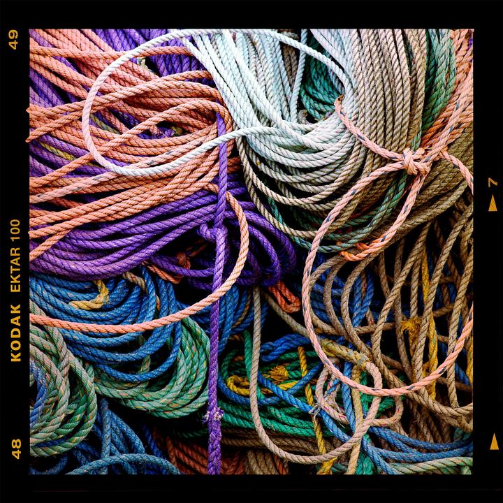 A pile of rope to to showcase the colors of Ektar 100 [Hasselblad 500C/M, 100mm f/3.5 CF, Kodak Ektar 100]