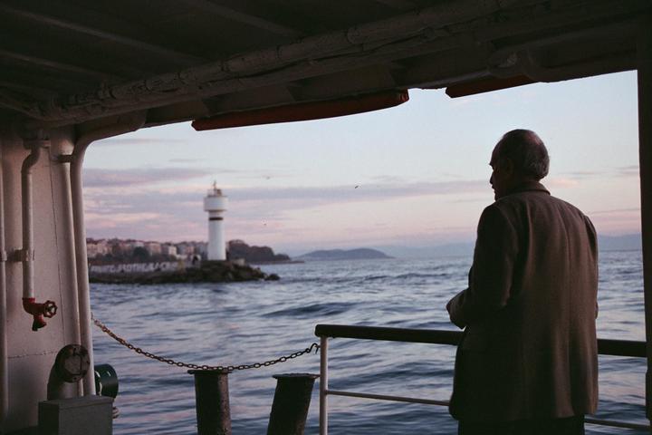 Canon at-1 / 50/1.8 / Tudor 200 / Scene from the ferry 2015.