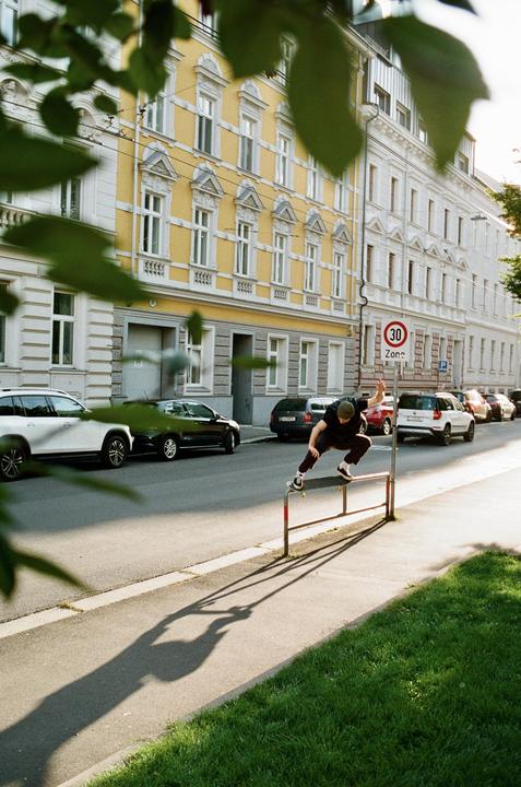 Skateboarding / Bronica GS1 / Kodak Portra 800