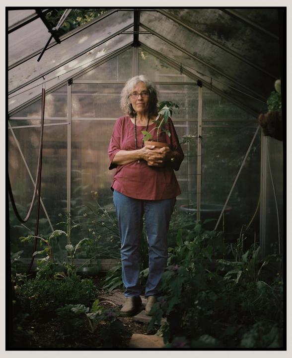 Mama [Pentax 6x7 | Portra 400 | 90mm 2.8]