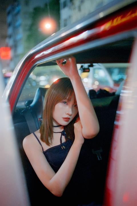 Hong Kong Photoshoot [Nikon F80 + 35mm, Cinestill 800T 35mm]