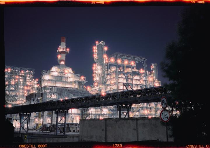 All About Analog Chemistry || Fuji GW690II || EBC 90mm f3.5 || Cinestill 800T Full Roll