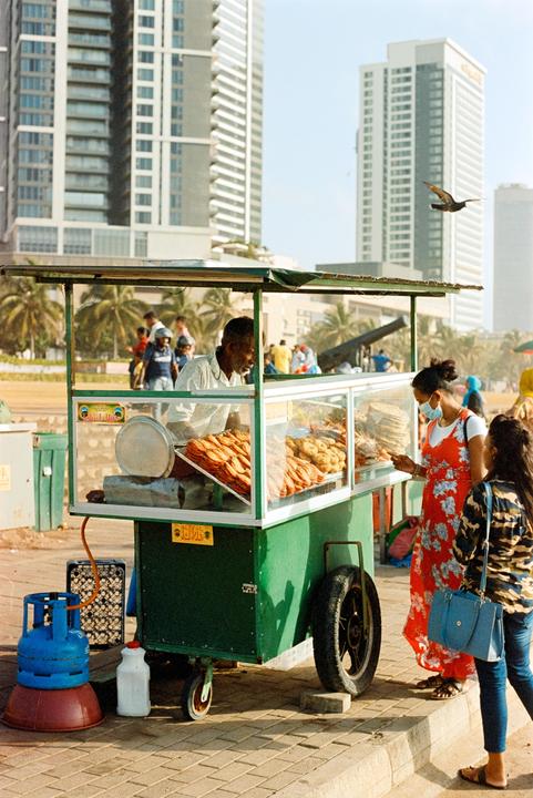 Colombo Vendor | Nikon FE2 | 50mm F1.8 | Kodak Gold 200