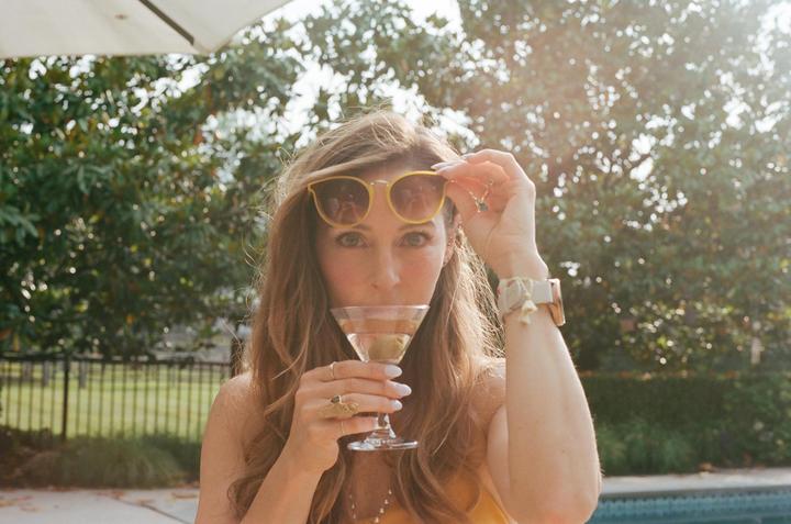 Martini Hour - Fujifilm 400, Olympus OM-1, 16-50mm f1/8