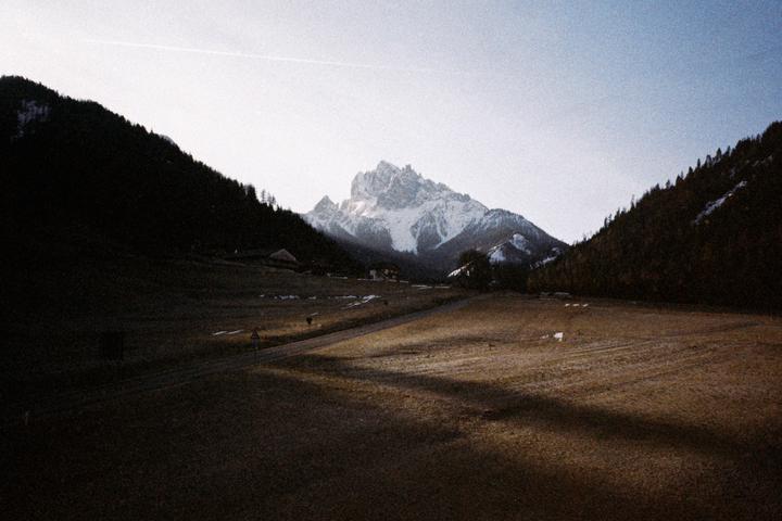 Morning Sun | Minolta Riva 75W | Wolfen NC500