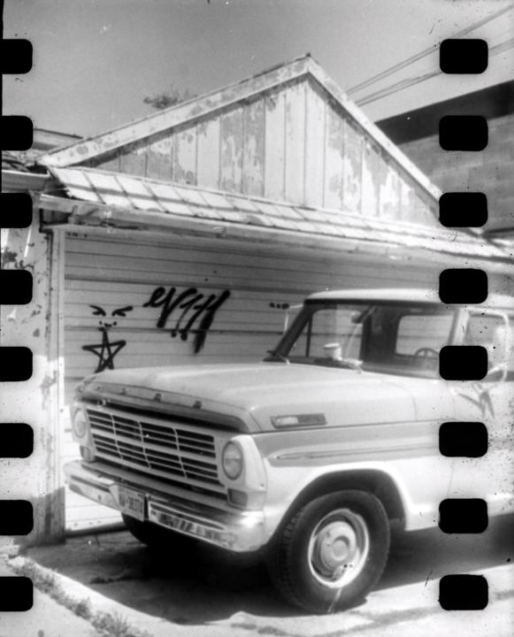 Rolleiflex 4x4, Fomapan 100 (35 mm)