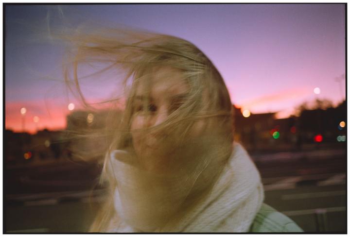 Minolta X-700, 28mm 2.8, Gold 200