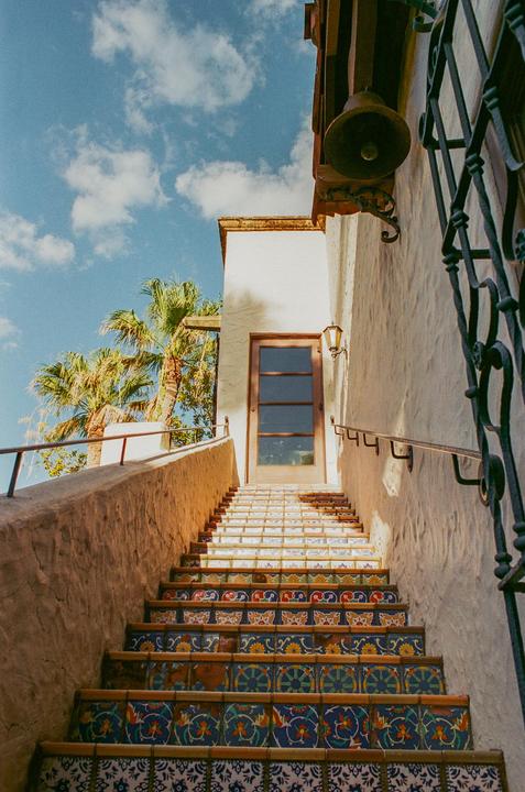 Nikon F-3, 28mm, Fujifilm Superia 400