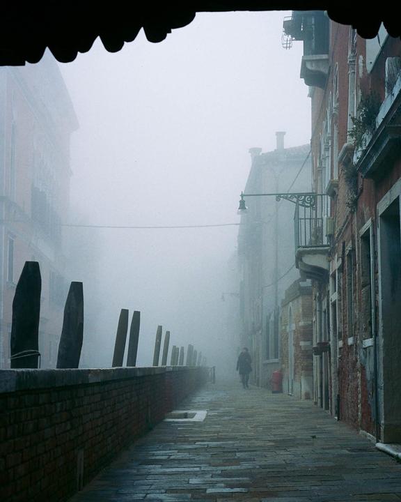 Fog in Venice [Canon AE-1, 50mm f1.8, Kodak Portra 400]