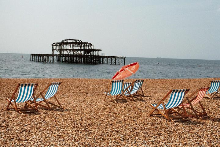 Brighton Beach - Kodak ultra max 200, Olympus OM-2, 35mm