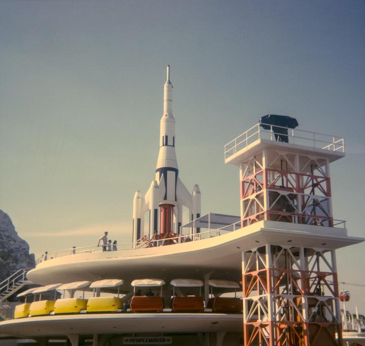 [Found Film] Disneyland 1967 - Kodakchrome (Camera Unknown)