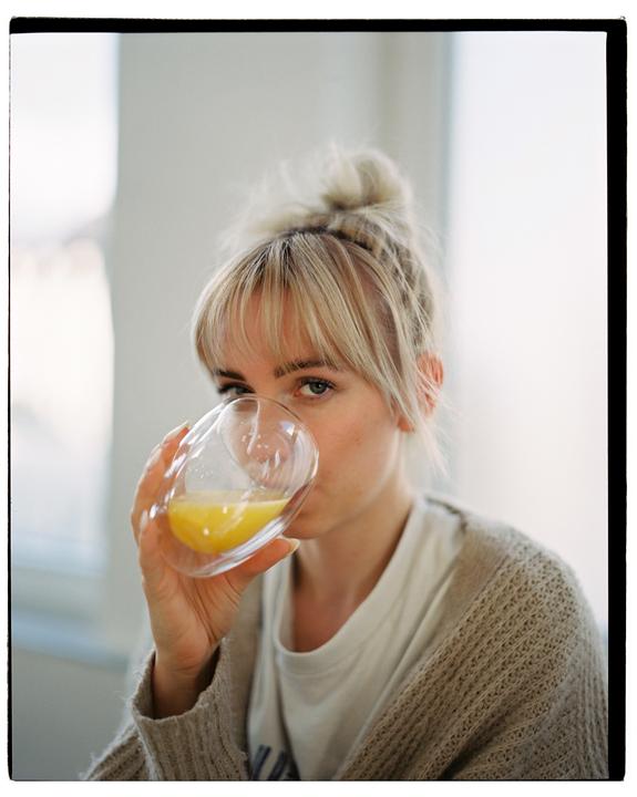 sunny breakfast 🍊[Pentax 6x7 | 105mm 2.4 | Portra 400]