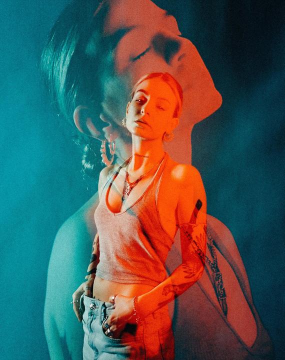 Double exposure of my friend Gianna | Contax G1 28mm | Portra800