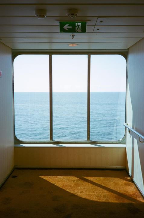 Cruise [Olympus XA, Santa Color 100]