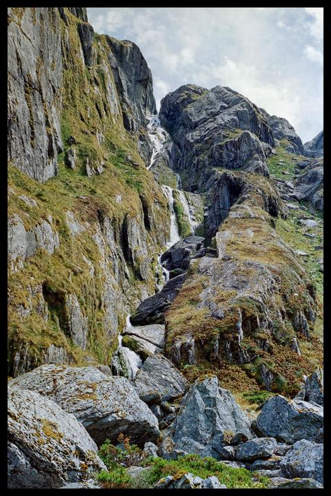 Valley of the Trolls [Nikon N80 / 50mm / Ultramax 400]