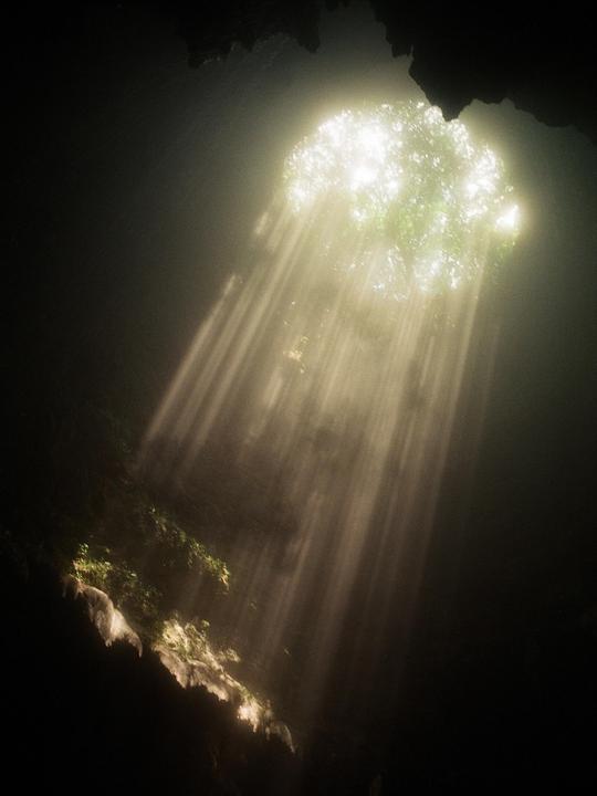 Jomblang Cave [Contax G1, 28mm, Ultramax 400]